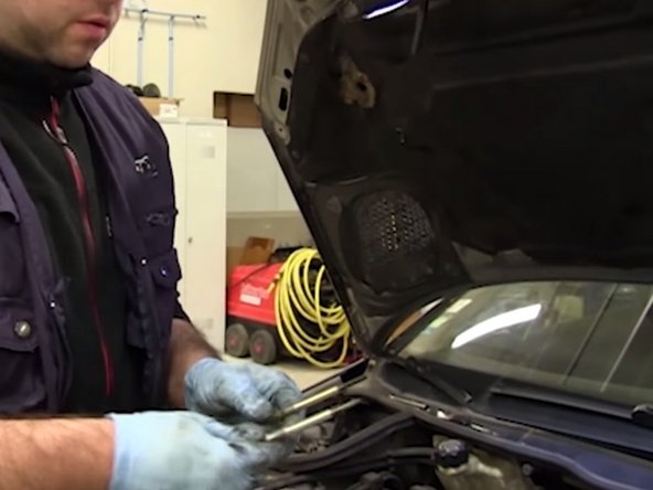 Vérifier la correspondance entre les anciennes et les nouvelles bougies (filetage , taille , électrodes)