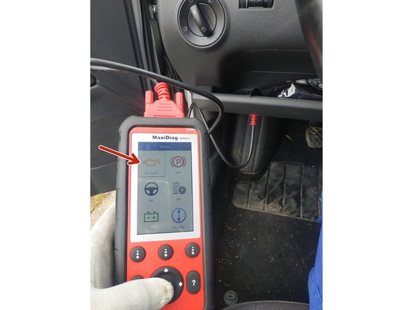 j'ai personnellement réinitialisé le voyant à l'aide d'un outil diagnostic