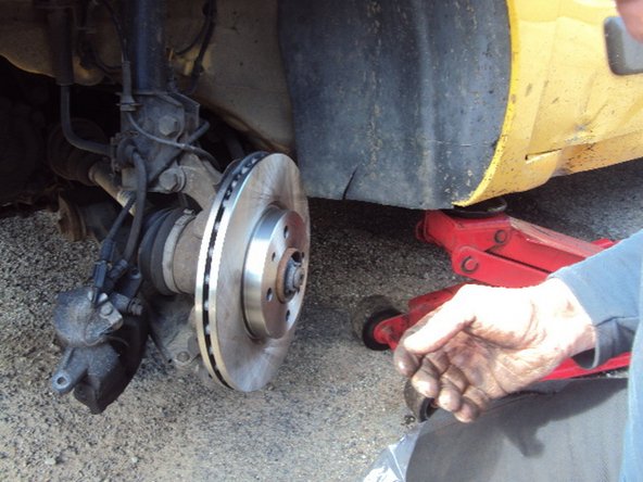 Revissez les 2 vis-guides, précédemment enlevées.