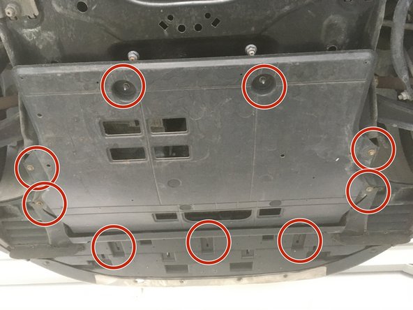 
Unscrew the 9 screws of 10
