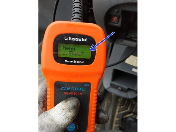 mettre le contact et effacer le défaut