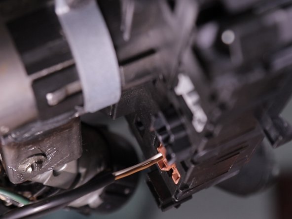 Rebrancher les connecteur, chaque couleur a emplacement