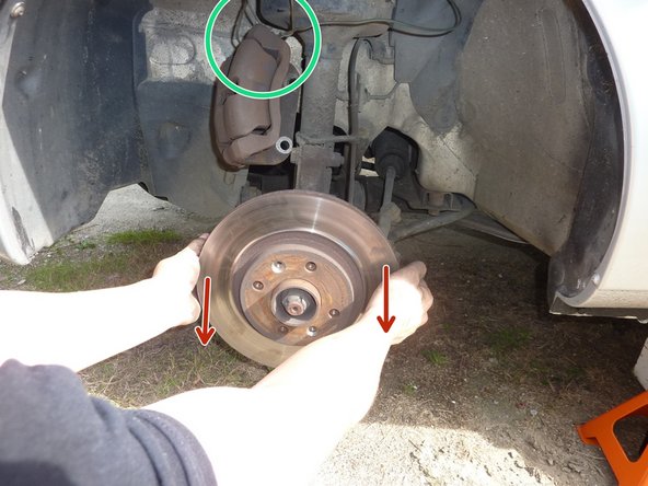 Suspendre l'étrier à l'aide d'un fil de fer.