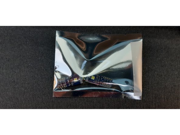 Sachet des modules LED allant remplacer les ampoules W5W.