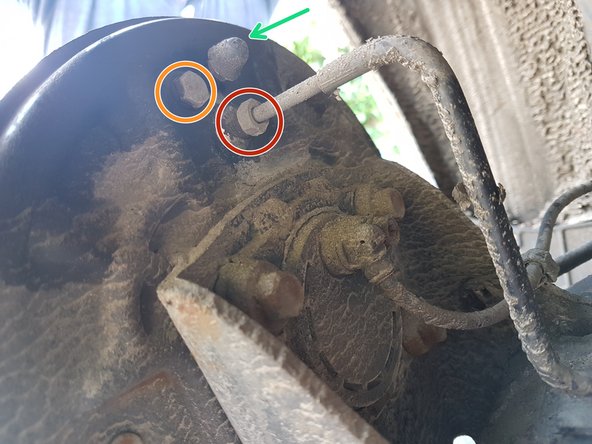 Câble rigide de liquide de frein