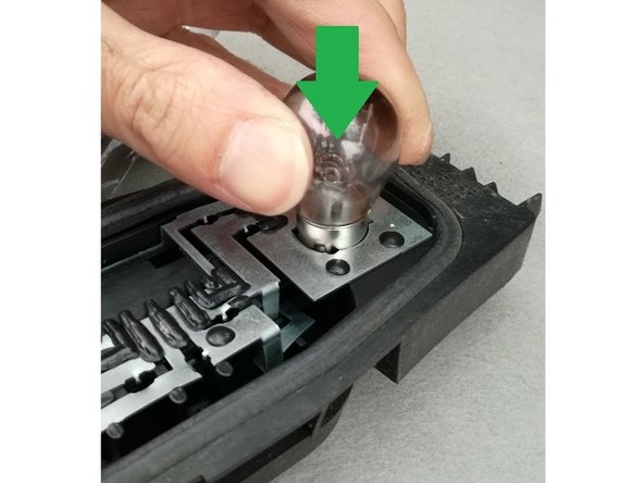 l'ampoule se défait