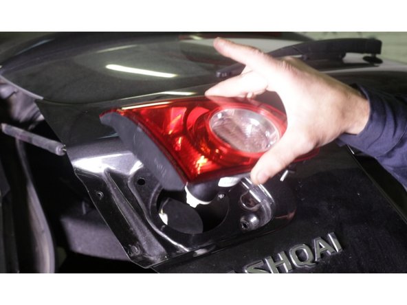 Repositionner le nouveau feux dans son emplacement