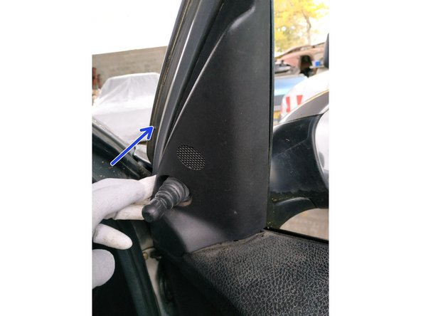 puis sur le côté opposé