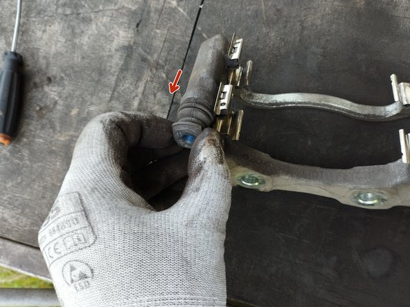 contrôler les colonnettes sur le porte-étrier