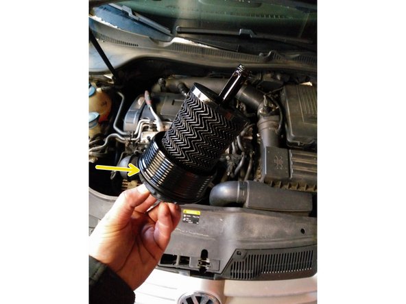 Remplacer le petit joint qui ce trouve sur le couvercle du filtre.