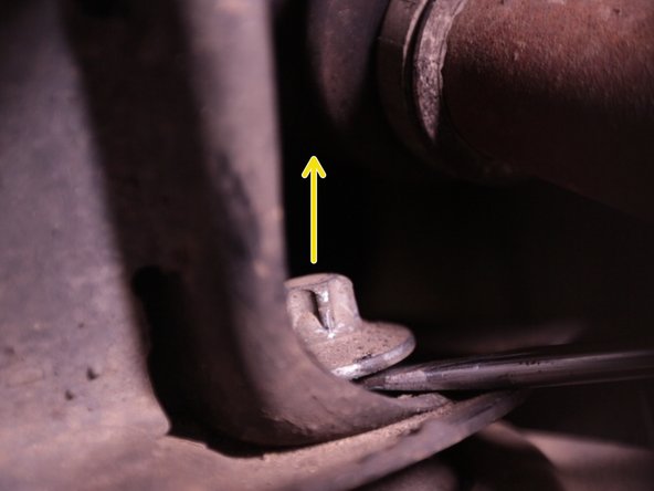 Retirer les deux vis