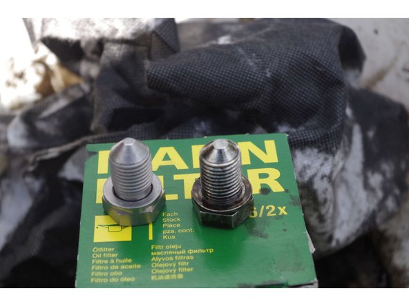 Maintenant que le filtre est en place, il faut reboucher le carter d'huile.