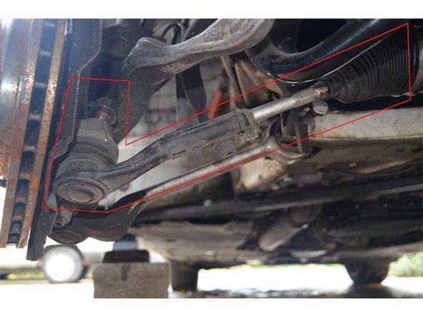 Localisez la biellette de direction.