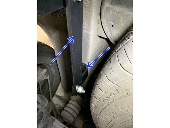 Installer la 2eme barre de renfort et l'équerre