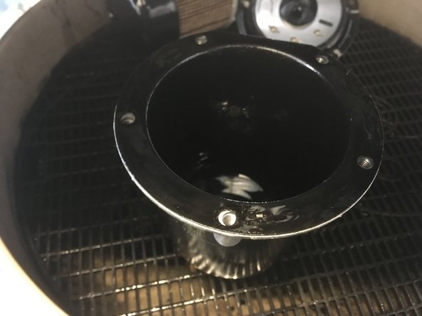 Installer la nouvelle cartouche dans le filtre