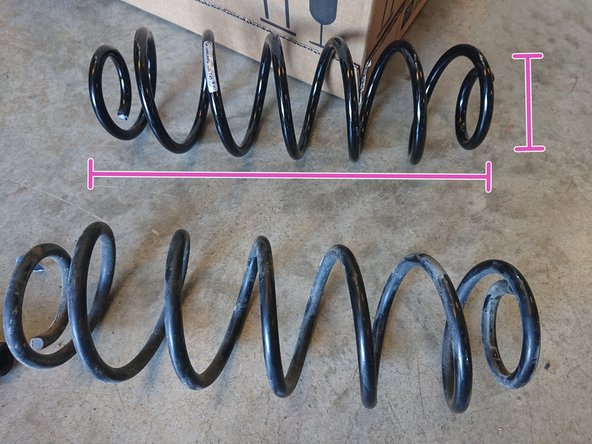 Une fois suffisamment compressé, le ressort sortira facilement de son logement