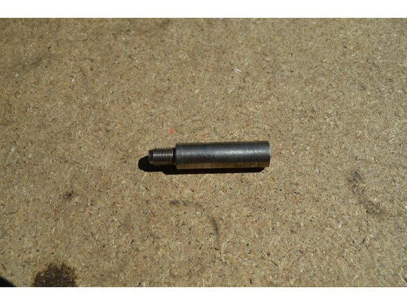 Le remontage s'effectue dans le sens inverse.