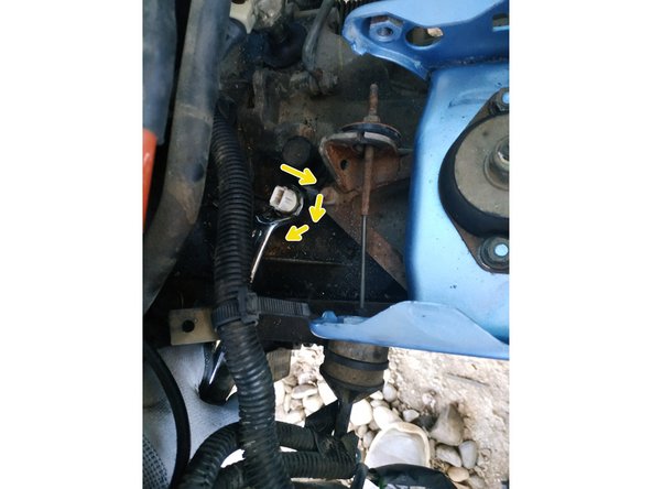 puis le bloquer à l'aide de la clé à oeil contrecoudée de 22mm