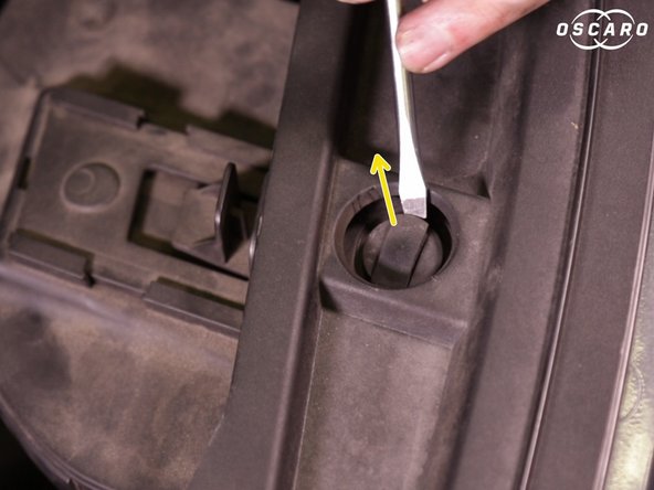 Dégrafer et retirer la prise d'air