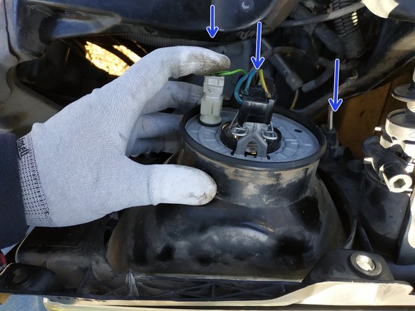 rebrancher les prises du phare, de feu de position et de feu de croisement