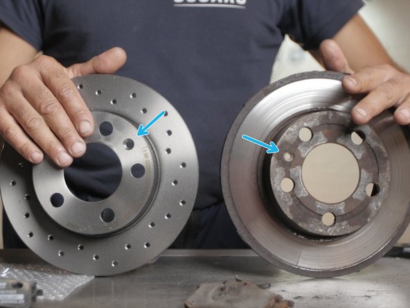 Notre nouveau disque est percé pour de meilleurs performances mais conserve les dimensions d'un disque d'origine