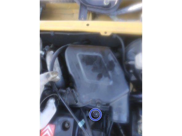 une fois en place, visser la vis de maintien, clé torx T30