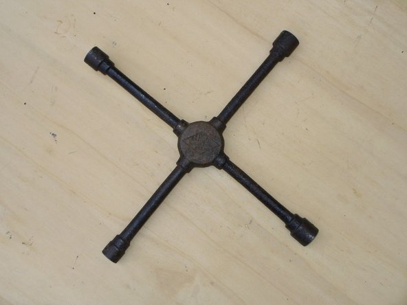 enlever les cinq vises à l'aide de la croix