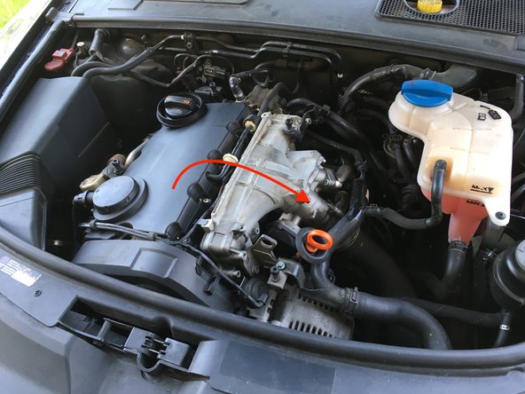 
DISCONNECT THE AIR INTAKE TUBE FROM THE THROTTLE BODY
