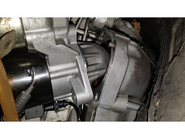 L'accès n'est pas facile et c'est TRES long!