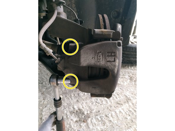 dévisser les 2 colonnettes, clé Allen de 7