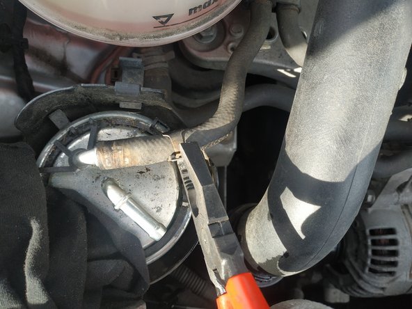 faire de même pour la durite d'arrivée