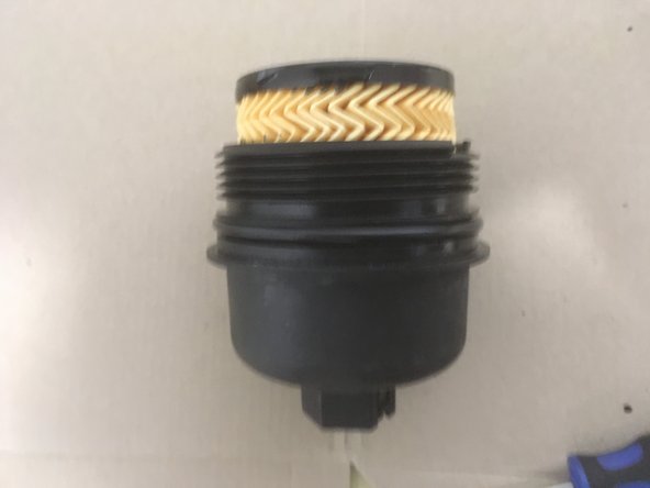 
Fit the new filter cartridge by clipping it downwards
