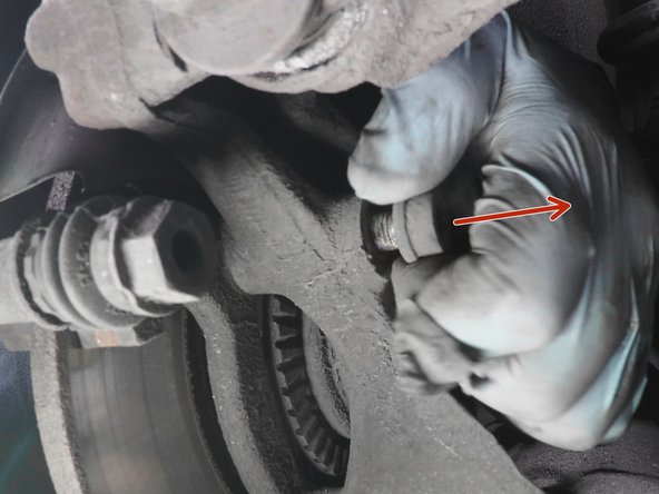 Repérer la position des vis en haut et en bas, attention la longueur différente