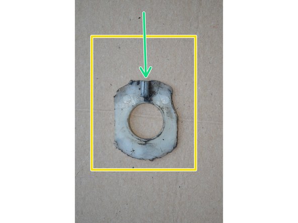 La face lisse de la plaque doit être dirigée vers le bas.