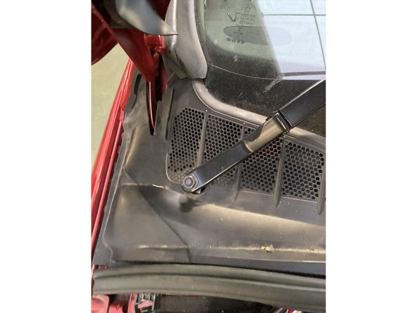 on monte le nouveau moteur d'essui glasses