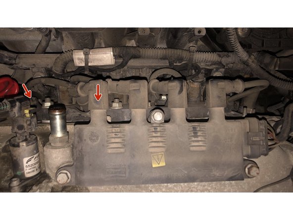 Replacez le faisceau d'allumage sur la bougie neuve ainsi que sur la bobine d'allumage