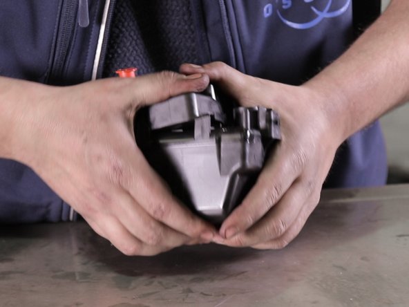 Replacer le réchauffeur sur le filtre