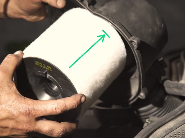 Une fois bien fixé placer le filtre dans son emplacement