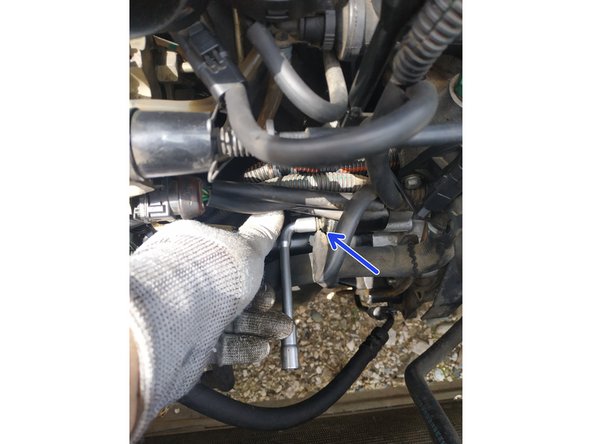 faire de même pour le fil d'excitation, clé de 8mm