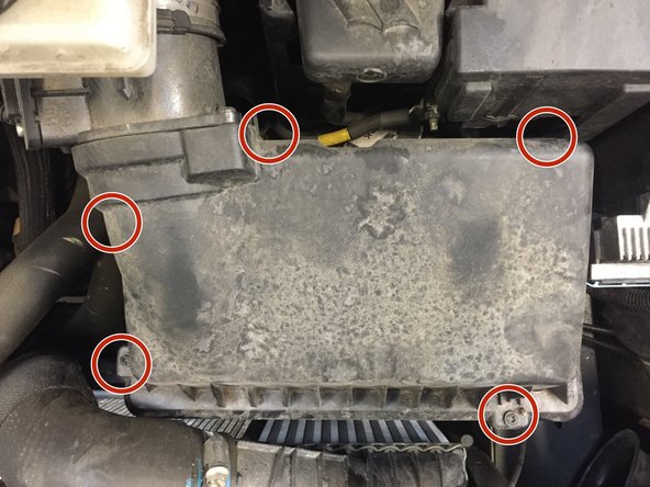 
Screw in the 5 T30 screws
