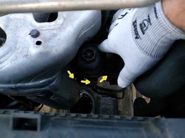 finir de dévisser à la main