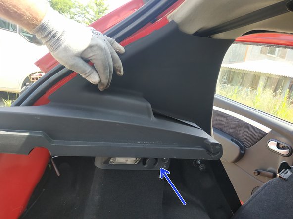 mettre en place la masse du faisceau et revisser