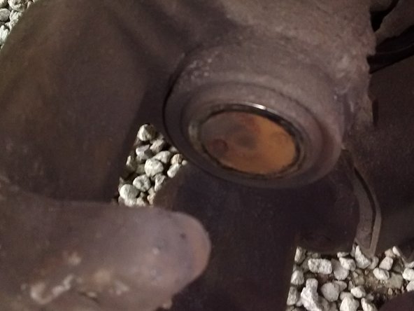 Repousser le piston à l'aide d'un repousse piston