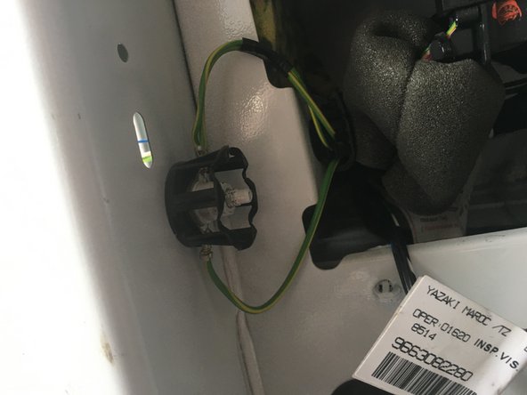 Brancher la masse du faisceau sur celle du véhicule