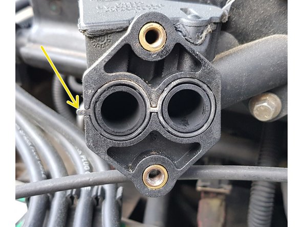 Enlevez le joint en tirant sur la languette.