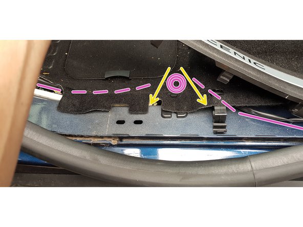 A l'avant, on pourra faire plonger le surplus de câble dans le trou inférieur au plancher avant.(rose pointillé).