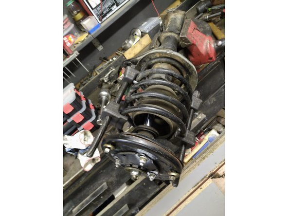 Remonter l'ensemble dans le sens inverse de la dépose