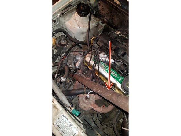 Vous avez maintenant accès à la poulie de la pompe à eau.