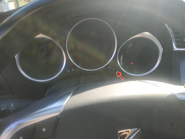 Pour remettre à zéro le compteur de maintenance :