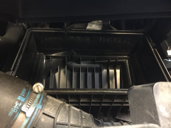 
Remove the air filter
